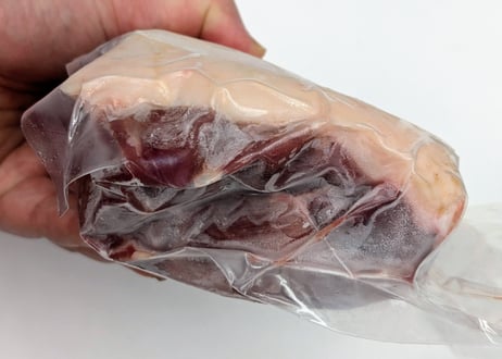 野生の猪肉　脂しっかりカタロース900gメス【冷凍】