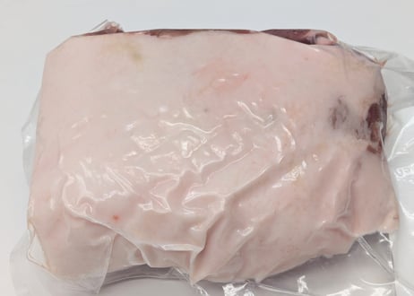 野生の猪肉　脂しっかりカタロース500gメス【冷凍】