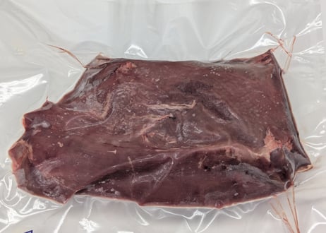 野生の鹿肉　モモ（外側）651g~700g【冷凍】