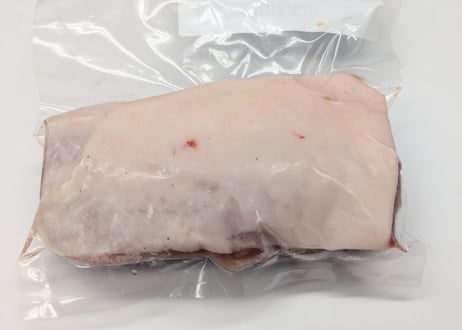 野生の猪肉　脂ほどほどモモ250gメス【冷凍】