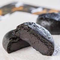 黒まんじゅう