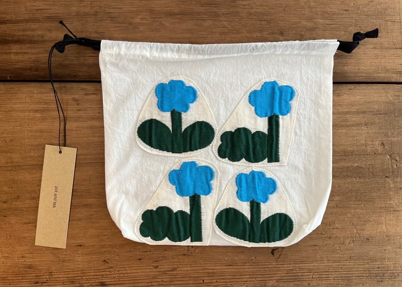 pot and tea お花の巾着袋 水色 | anzu to momo