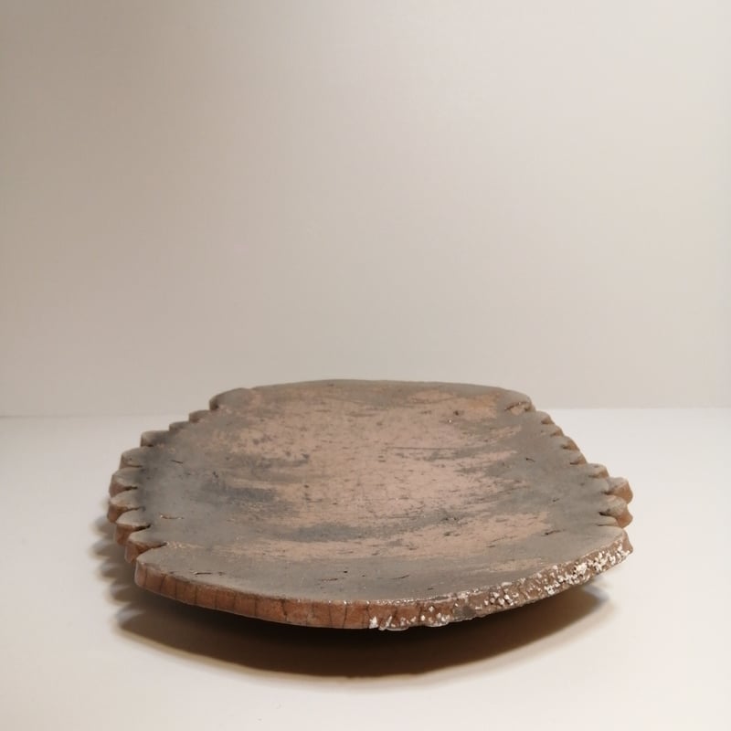 キム・ホノ　抽象デザイン 陶器の皿 キム・ホノ 抽象デザイン 陶器の皿｜キムホノ / リム皿（A