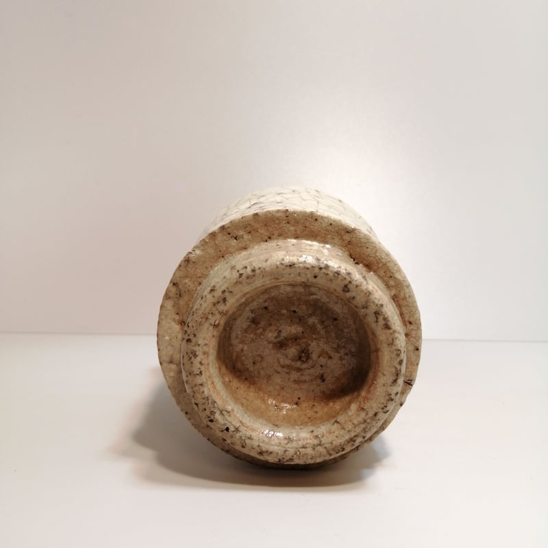 キムホノ　作家　食器　湯呑み 4年前につくった「楽焼の湯呑み」と今年のもの。 ラインも微妙にちがう