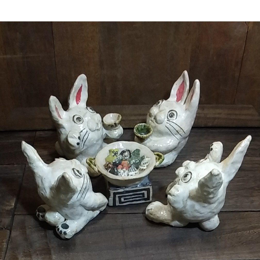 うさぎ　まとめ売り 佐藤大士 土鍋を囲むうさぎたちセット作品 | gallery you