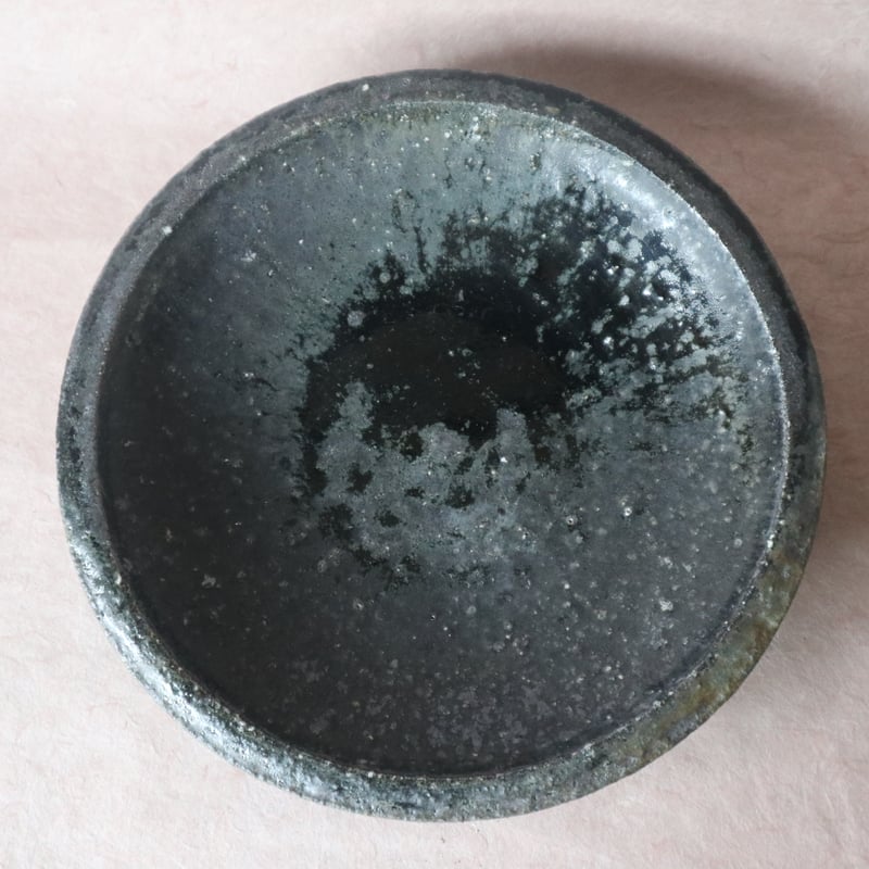 黒掛石皿 023 | 桃居 online 展覧会
