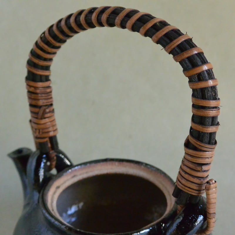 黒釉オレンヂ彩土瓶蒸し 067 | 桃居 online 展覧会