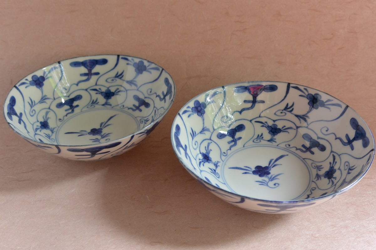 新渡　染付　霊芝紋・なずな紋　鉢（19㎝）中国・無傷 新渡 染付 霊芝紋・なずな紋 鉢（19㎝）中国・無傷 - メルカリ