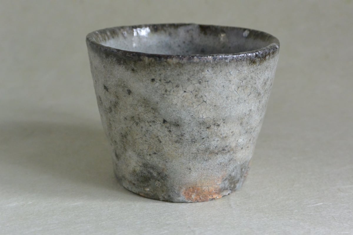 清水焼 とうあん(白掛五草花)    蕎麦猪口 7CC732C3-BCFC-4F54-B13E-