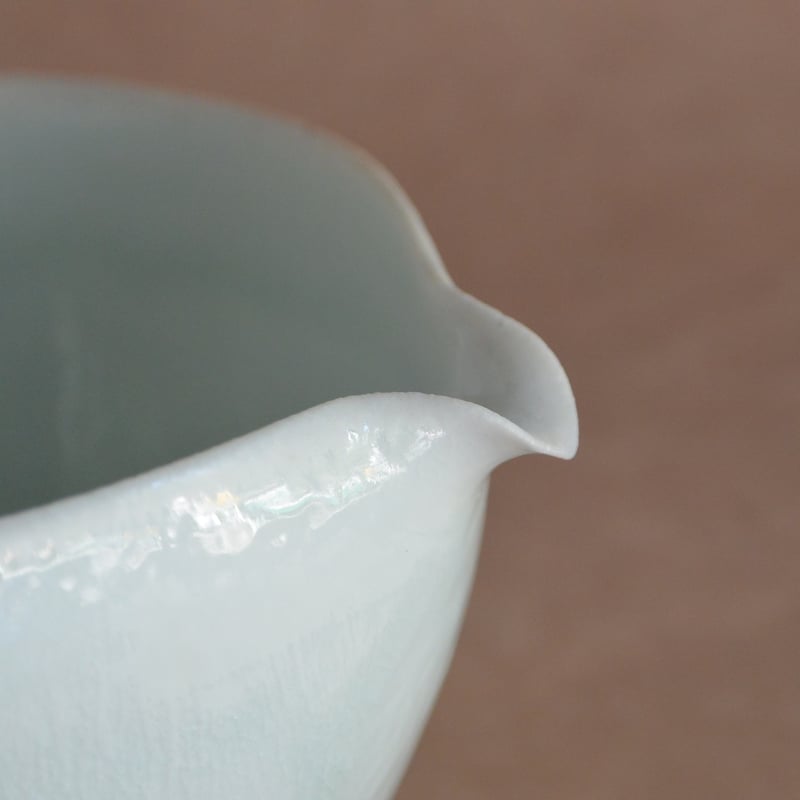 窯変白磁 片口 T022 | 桃居 online 展覧会