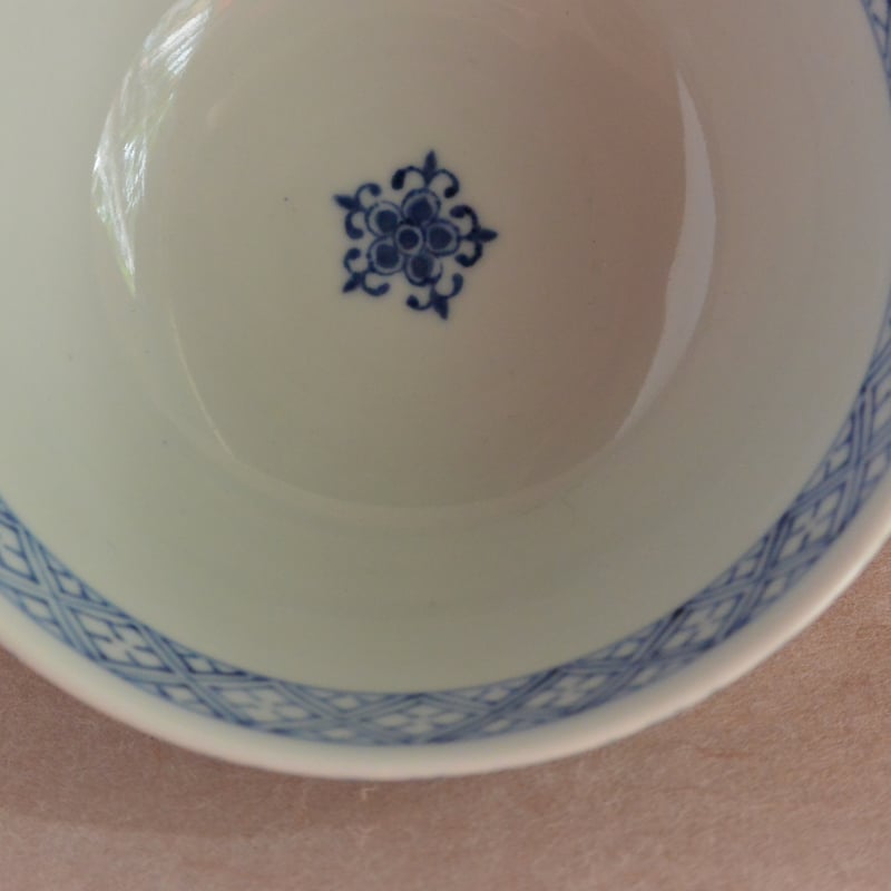 染付青海波文飯碗 033 | 桃居 online 展覧会