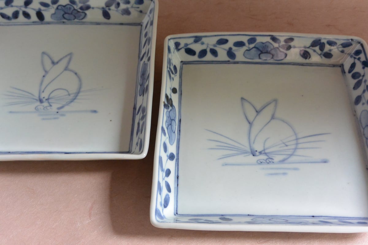 楕円型 変形皿 2枚 染付 牡丹 唐草 花文 草文 銘 角福 楕円型 変形皿 2枚 染付 牡丹 唐草 花文 草文 銘 角