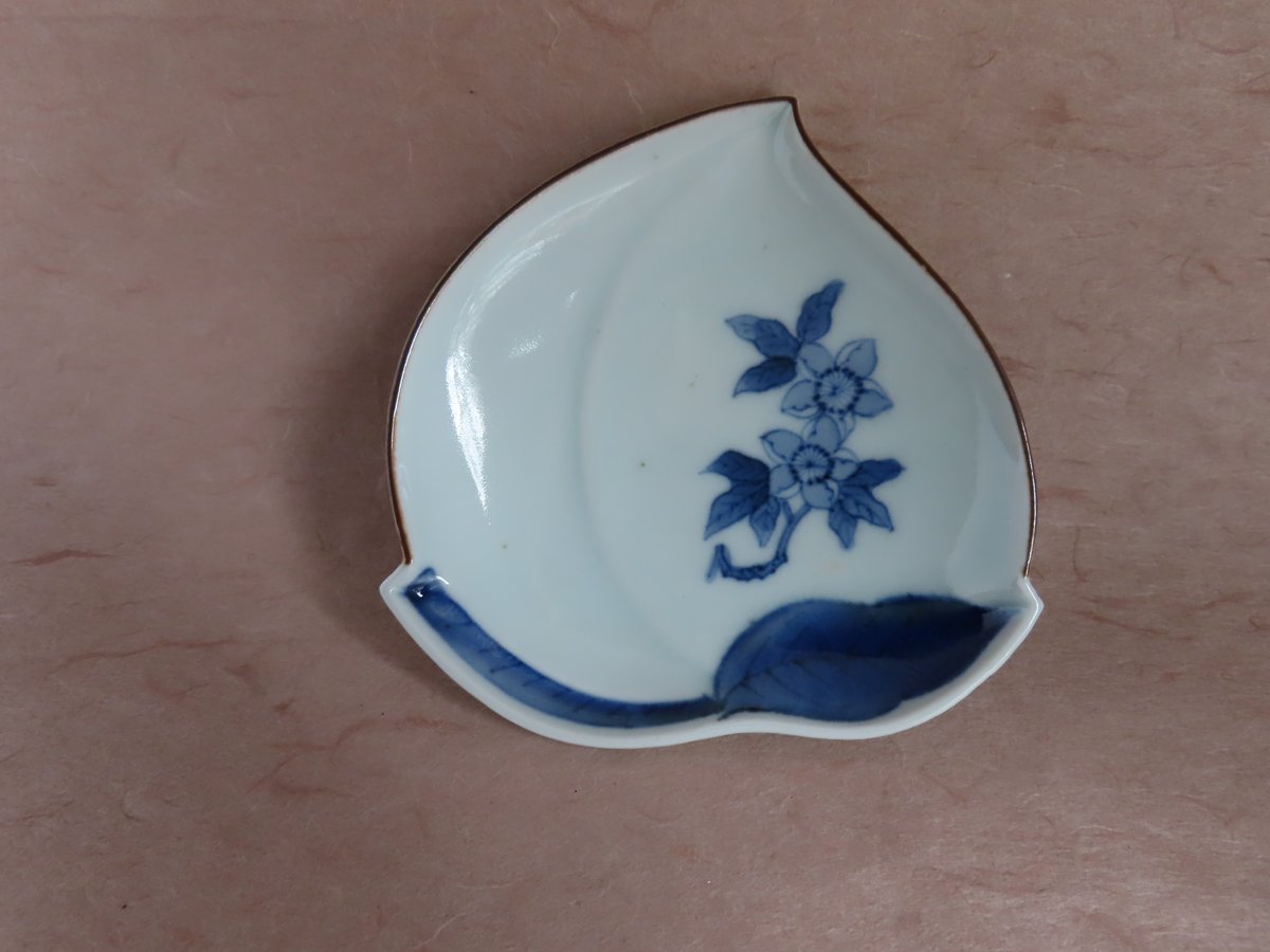 染付花紋桃皿 003 | 桃居 online 展覧会