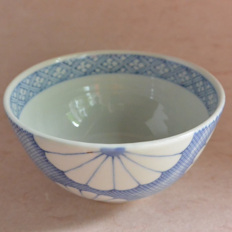 染付菊花文飯碗 032 | 桃居 online 展覧会