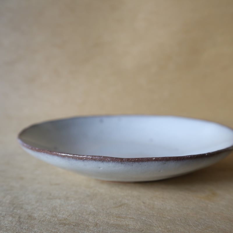 村上躍さん 藁灰釉丸皿 【公式通販】