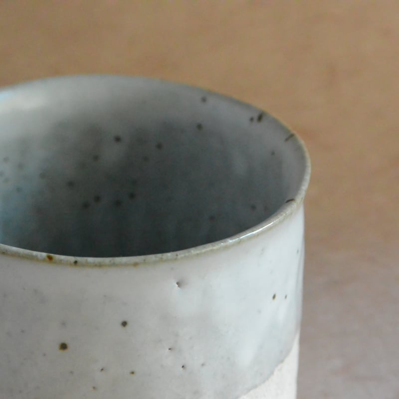 白釉 砂化粧マグカップ 062 | 桃居 online 展覧会 白釉 砂化粧マグカップ 062 | 桃居 online 展覧会