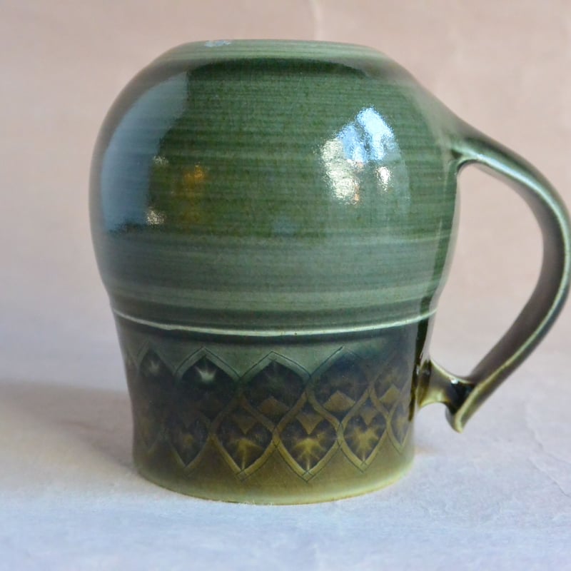 釉象嵌マグカップ 未使用 新品同様 増渕篤宥 青釉釉象嵌掛分マグカップ 063 | 桃居 online 展覧会
