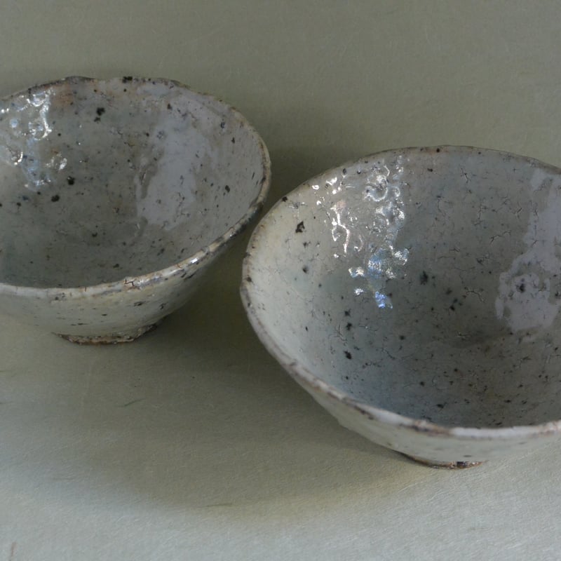茶道具 桃形 粉引茶碗 共箱(K-A364) 茶道具】茶碗 赤茶盆 桂窯 共箱 | japan reuse salon -japanese