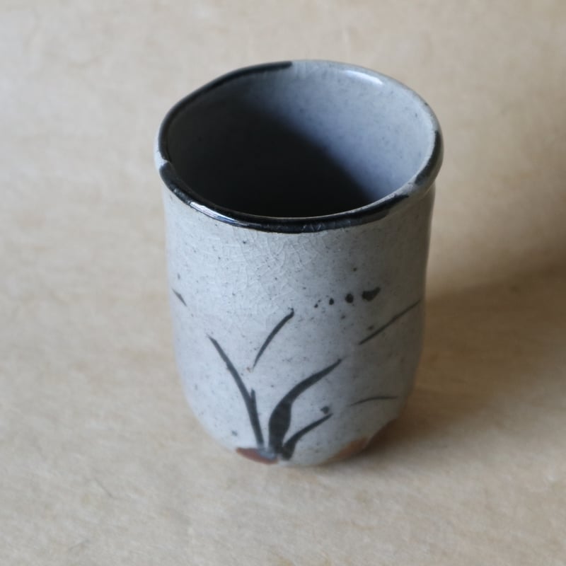 鉛筆アート「薔薇と二枚貝と陶器の湯呑」1点物、真筆 ZIG ILLUSTRATION BASIC SET2 筆ぺん 5V (IKTB-21/5V)