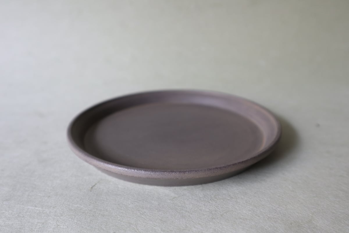 富井貴志　細リム皿　白漆　直径24cm A 富井貴志 54.白漆細リム皿φ240 | 陶屋なづな