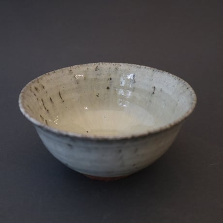 深澤和弘 藁灰釉 浅鉢 CATEGORY 深澤和弘 | 桃居 online 展覧会