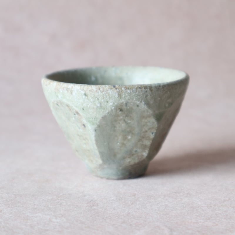 灰釉面取ぐい呑み 087 | 桃居 online 展覧会