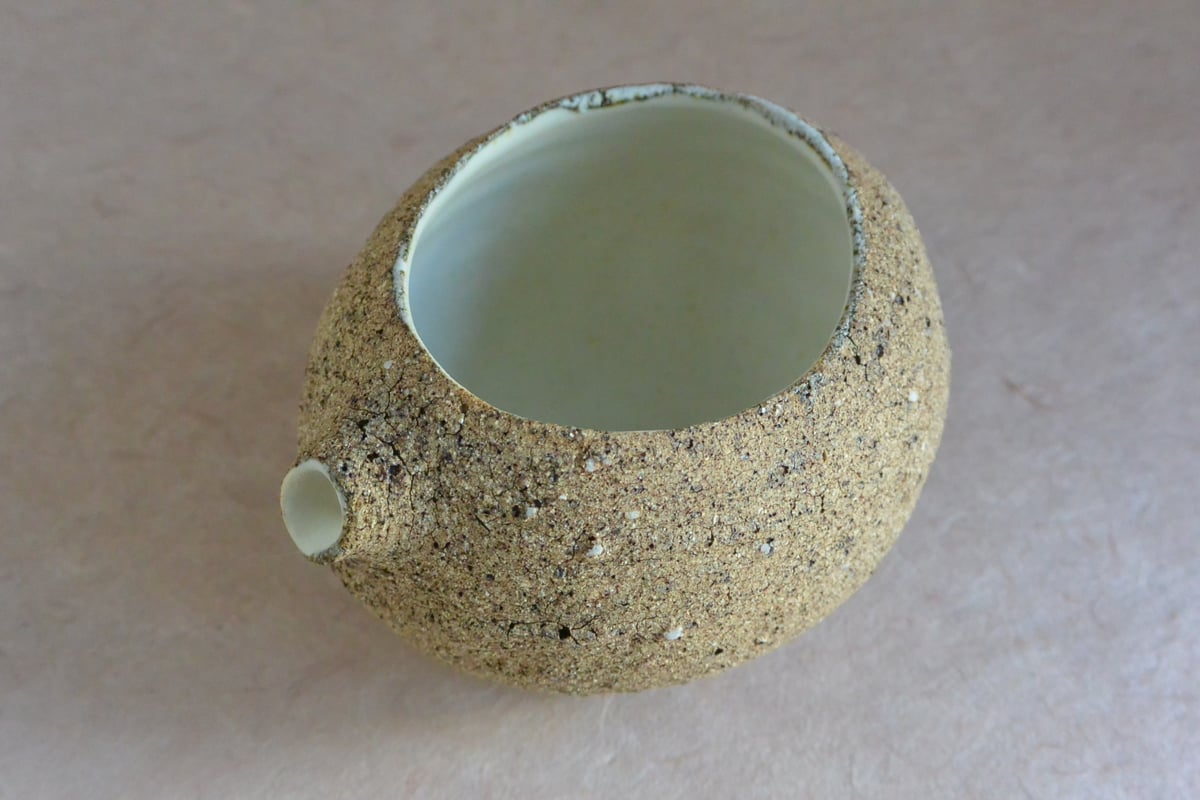 岩田圭介 *黒泥彩片口*陶器 泥彩片口 009 | 桃居 online 展覧会