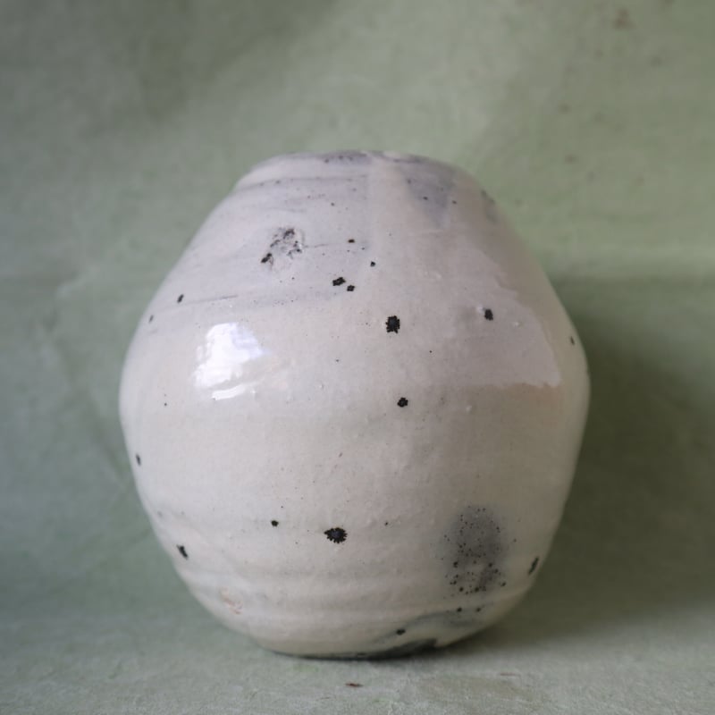 川淵直樹 粉引壺 012 | 桃居 online 展覧会