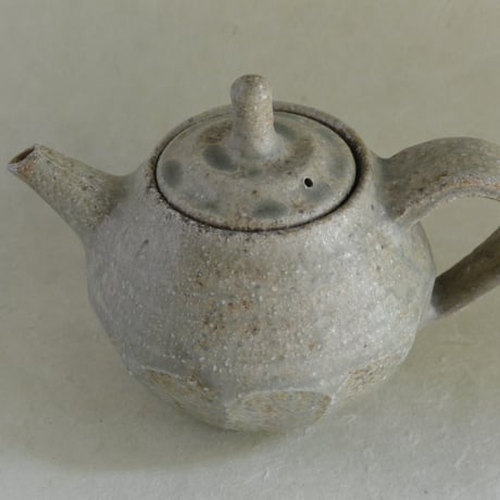 CATEGORY 花岡隆 | 桃居 online 展覧会
