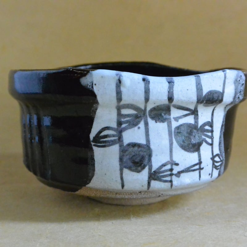 黒織部茶碗 096 | 桃居 online 展覧会