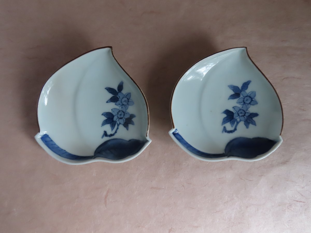 染付花紋桃皿 003 | 桃居 online 展覧会