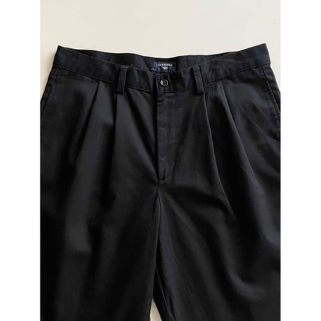 USED Levi's DOCKERS ツータックブラックチノ 33/32