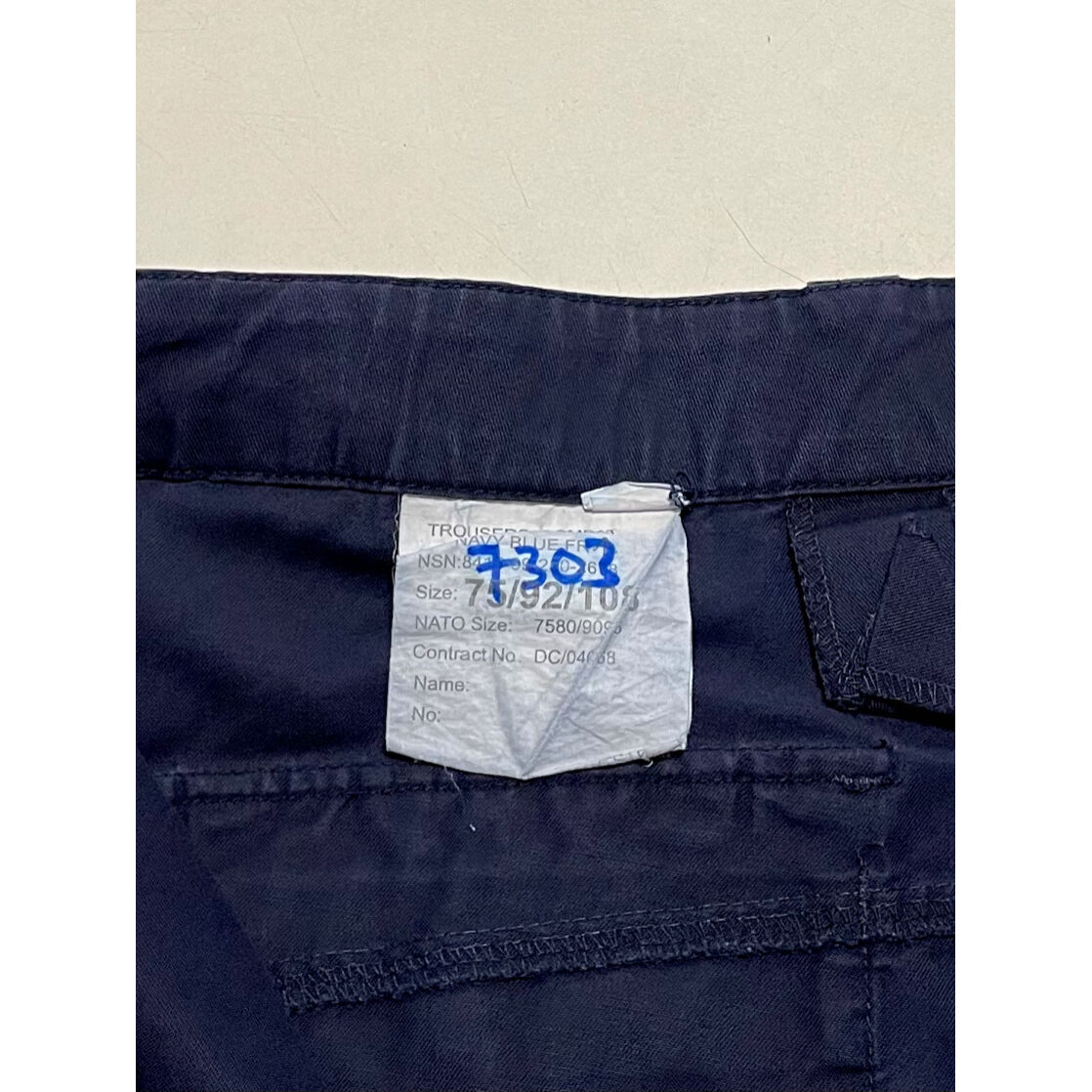 イギリス軍　ロイヤルネイビー　コンバットパンツ　75/92/108 USED イギリス軍 ロイヤルネイビー カーゴパンツ 斜めポケット
