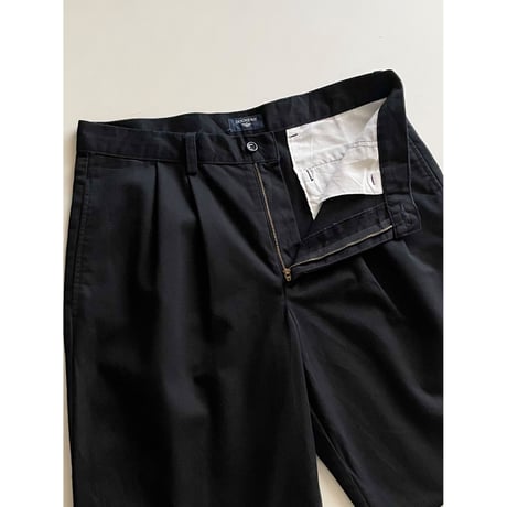 USED Levi's DOCKERS ツータックブラックチノ 33/32