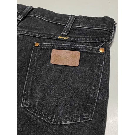 USED Wrangler 13MWZ ブラック　38/30 MADE in USA