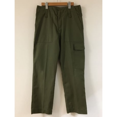 USED イギリス軍　ライトウェイトトラウザー　75/88/104 左カーゴポケット付き　ベイカーパンツ