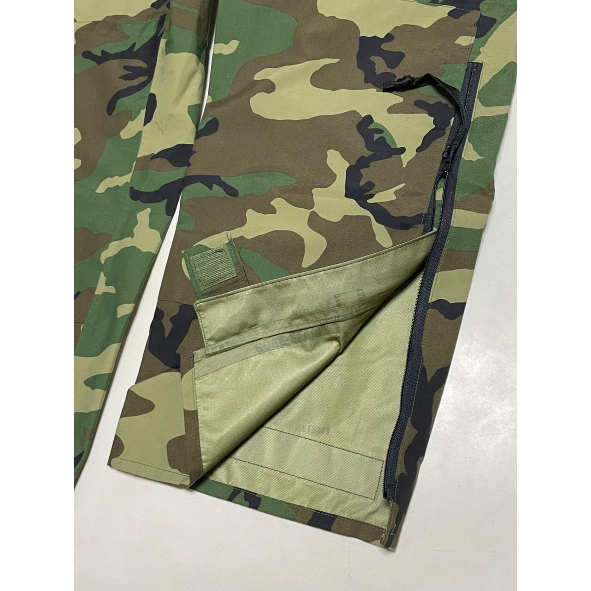 DEAD STOCK 米軍 ECWCS GEN1 ゴアテックスパンツ LARGE-SHORT
