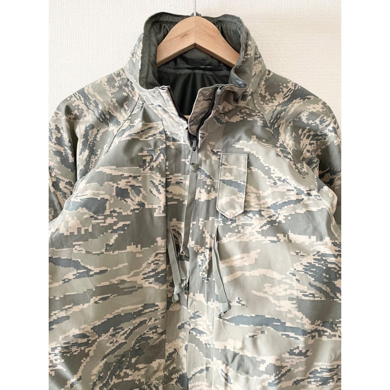 USED 00's GEN2 APECS ABU デジタルタイガーカモ ゴアテックスパーカー
