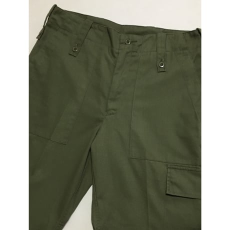 USED イギリス軍　ライトウェイトトラウザー　75/88/104 左カーゴポケット付き　ベイカーパンツ