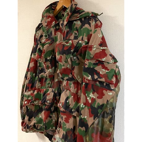 USED スイス軍　M70 アルペンカモ　フィールドJKT 48