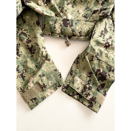 USED US NAVY AOR2 ゴアテックスパーカー MEDIUM-REGULAR Type3