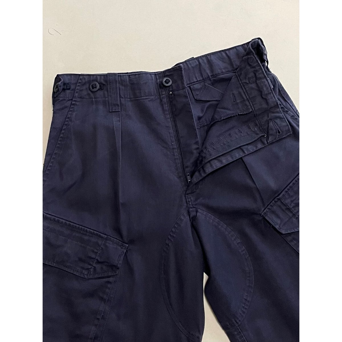 USED イギリス軍 ロイヤルネイビー カーゴパンツ 75/84/100 斜め 