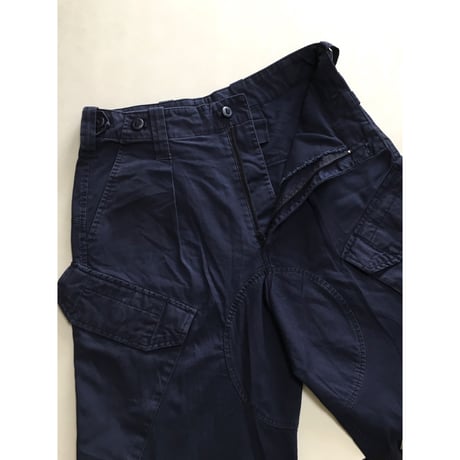 USED ロイヤルネイビーカーゴパンツ 斜めポケット　80/80/96 イギリス軍