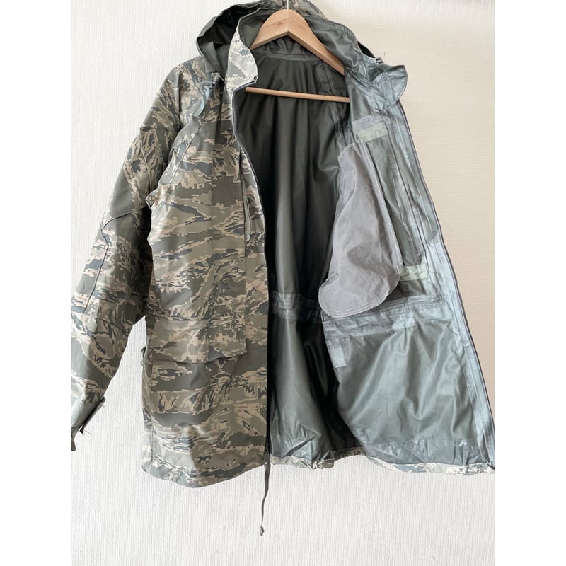 USED 00's GEN2 APECS ABU デジタルタイガーカモ ゴアテックスパーカー
