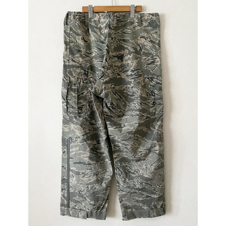USED US AIRFORCE GEN3 APECS デジタルタイガー　ゴアテックスパンツ L-R