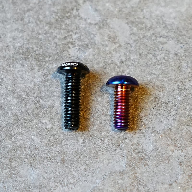 ボトルケージ用 64チタンボルト（Ti-6Al-4V）チタン合金 1.4g | IT.shop