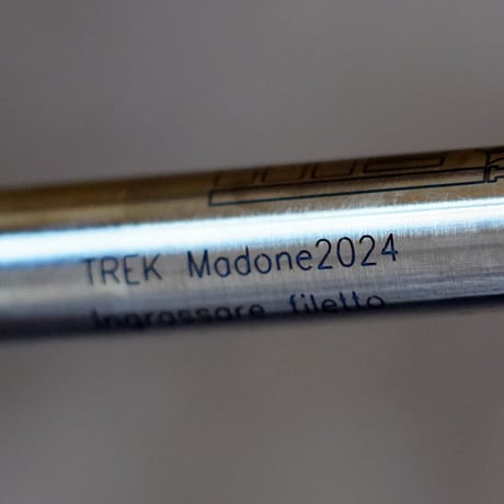 TREK Emonda（現行） チタンスルーアスクル - Meti di Codeluppi Dante - Made in ITALY