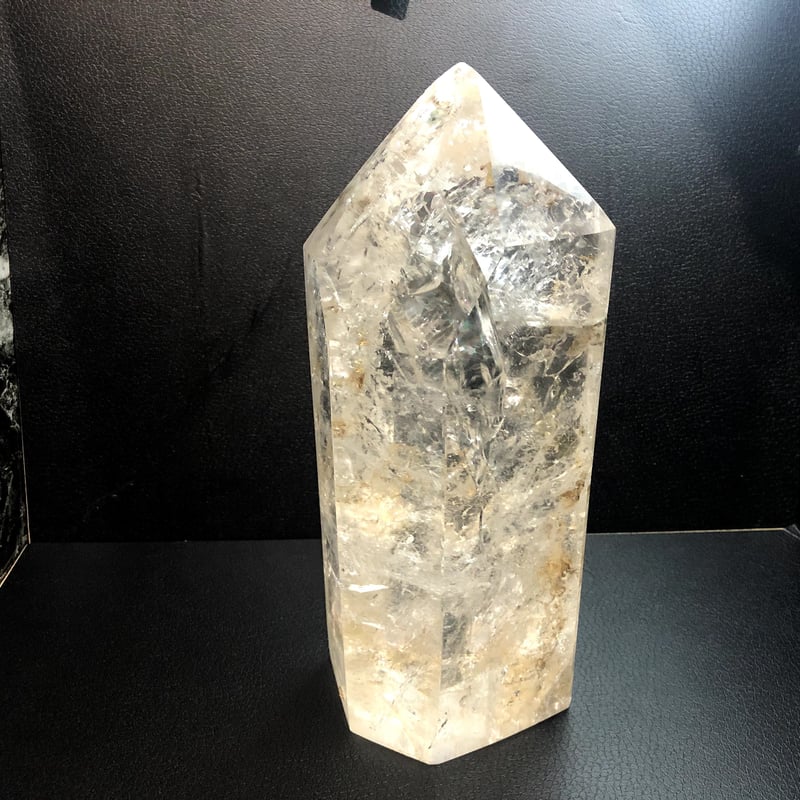 ◉約3.3kg【ブラジル産/水晶/台付き磨き原石】[8-14