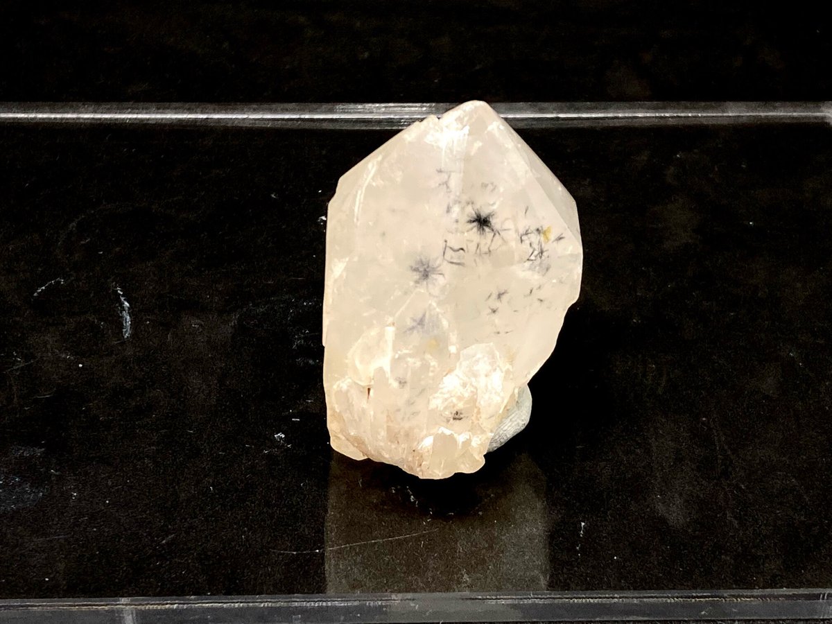 星入り水晶！】ホランダイト・イン・クォーツ原石【②39.51g