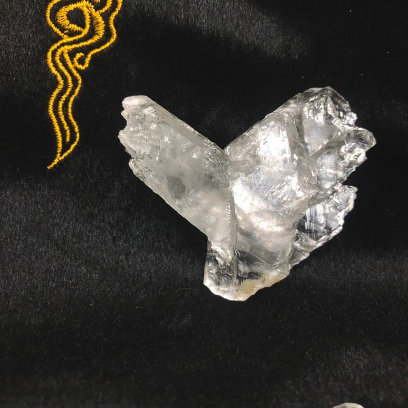 セレナイト(透石膏)・双晶フィッシュテール【大サイズ47.2g】ケース セレナイト(透石膏)・双晶フィッシュテール【大サイズ47.2g】ケース